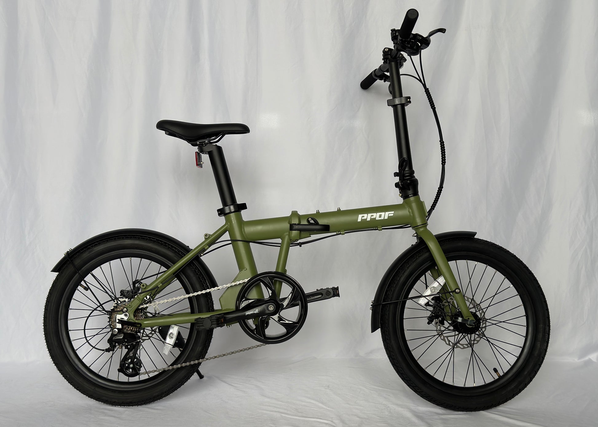 X-PPOF folding cycle with disc brakes for superior road control and urban commute.