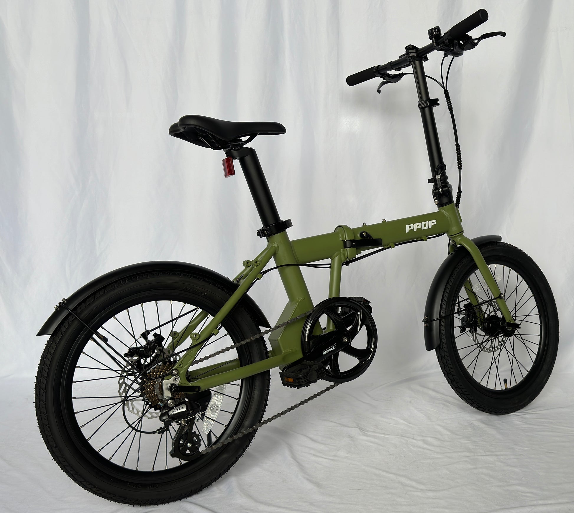 X-PPOF folding cycle with disc brakes for superior road control and urban commute.